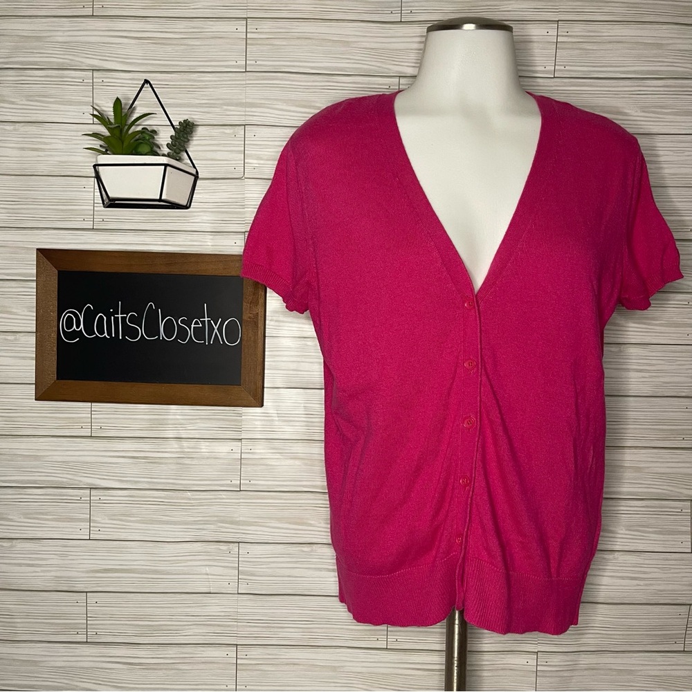 🫶 New York & Company Short Sleeve Cardigan